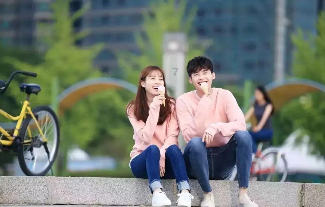 探秘为什么00后宁愿摆摊也不想上班?,解答你的疑问